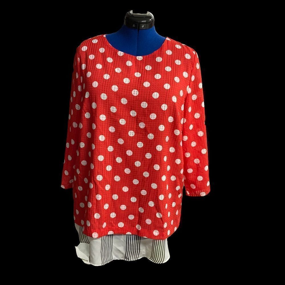 SUZANNE BETRO Women’s Large Red Top‎